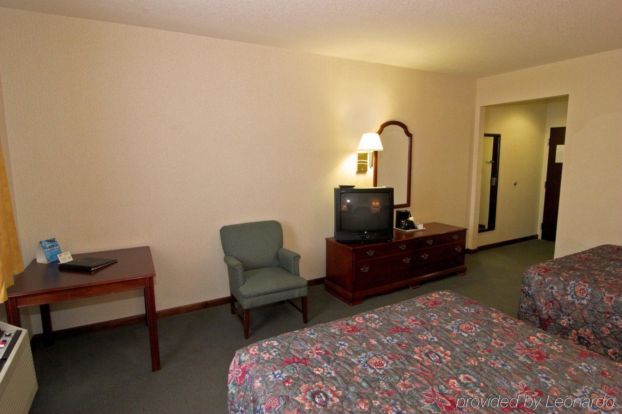Quality Inn Warsaw Near Rappahannock River Стая снимка