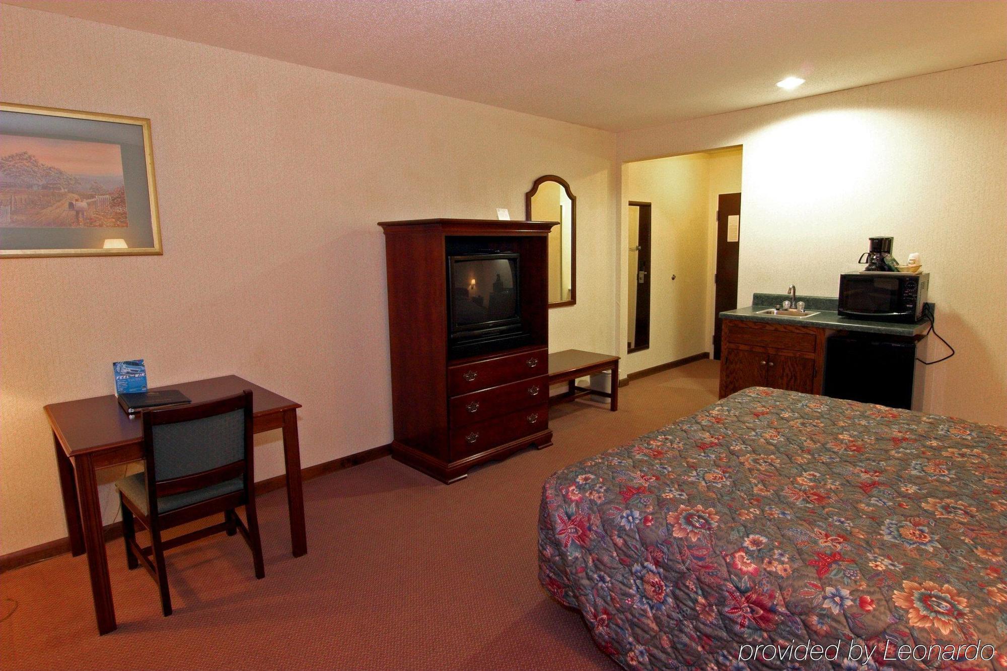 Quality Inn Warsaw Near Rappahannock River Стая снимка