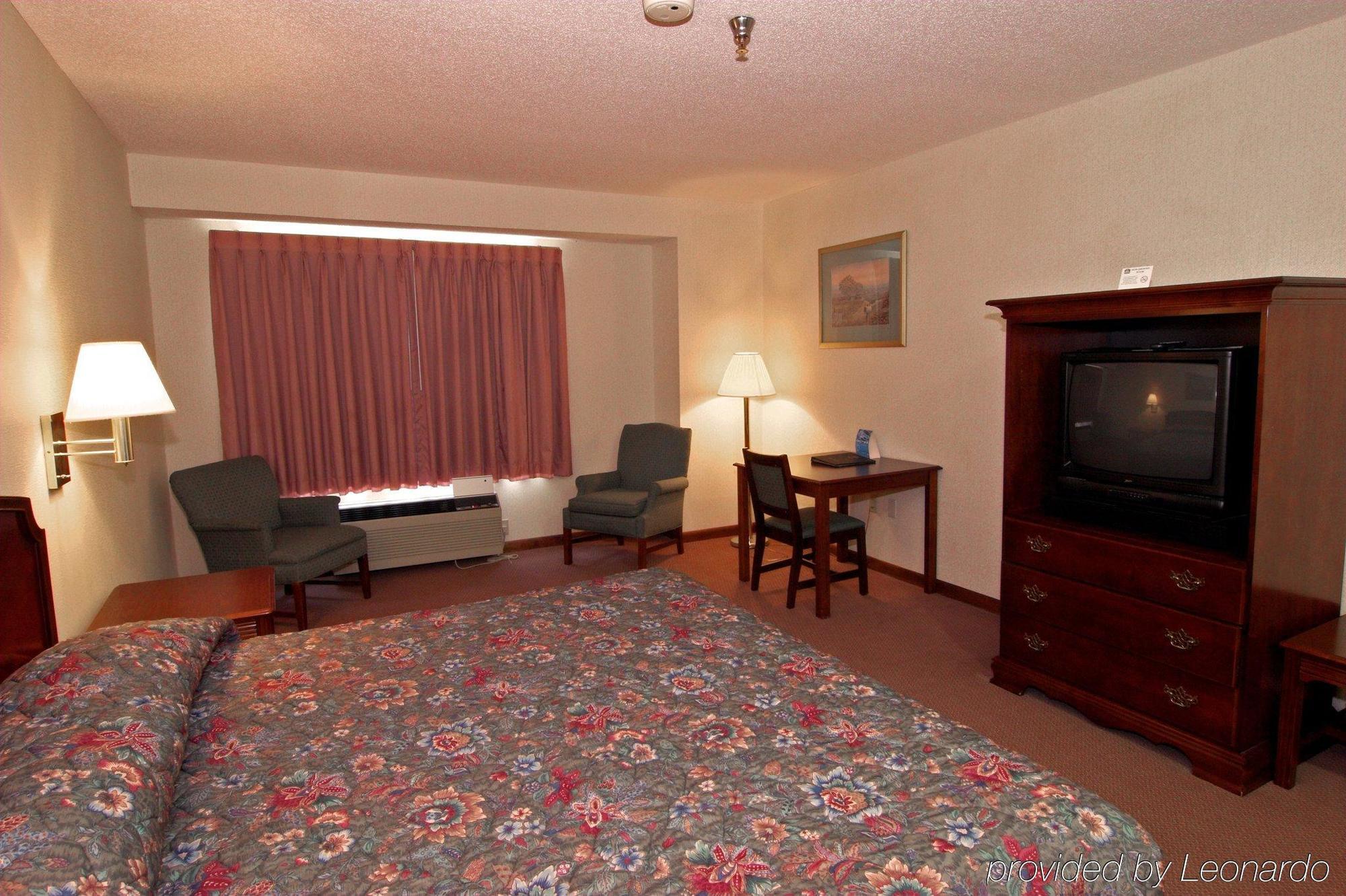 Quality Inn Warsaw Near Rappahannock River Стая снимка